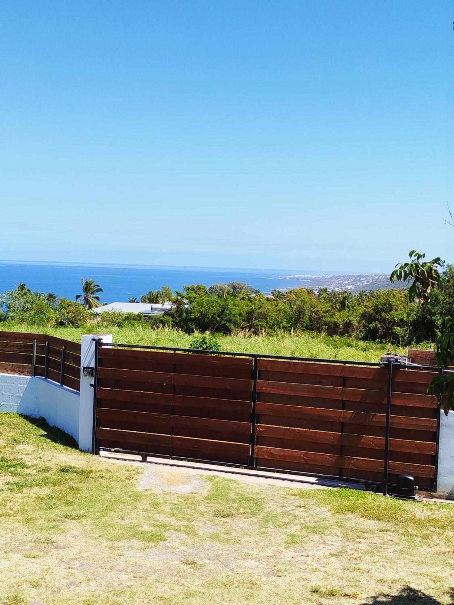 Maison Les Cocotiers De Plaiz'Anse Petite Île Kültér fotó