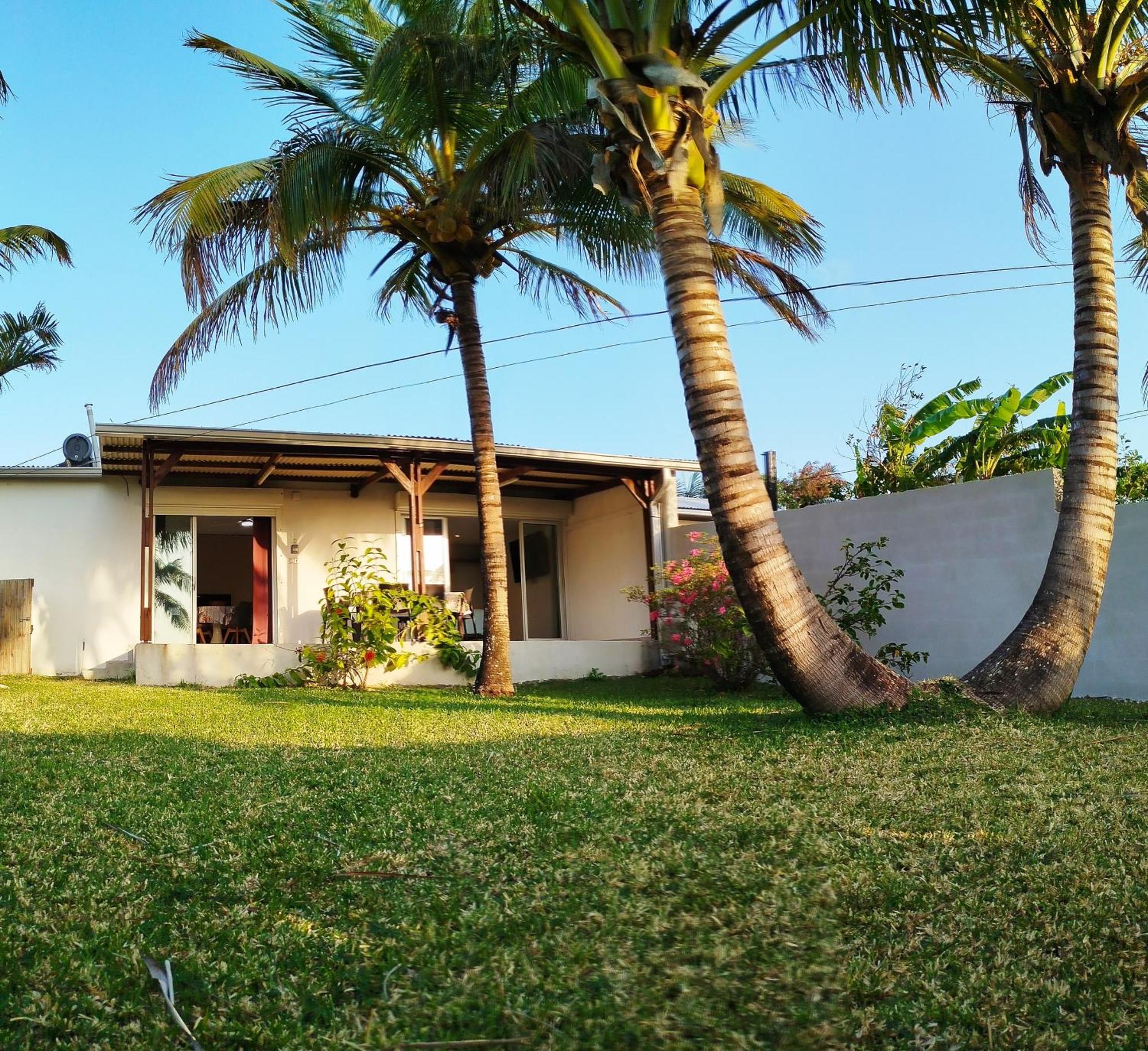 Maison Les Cocotiers De Plaiz'Anse Petite Île Kültér fotó